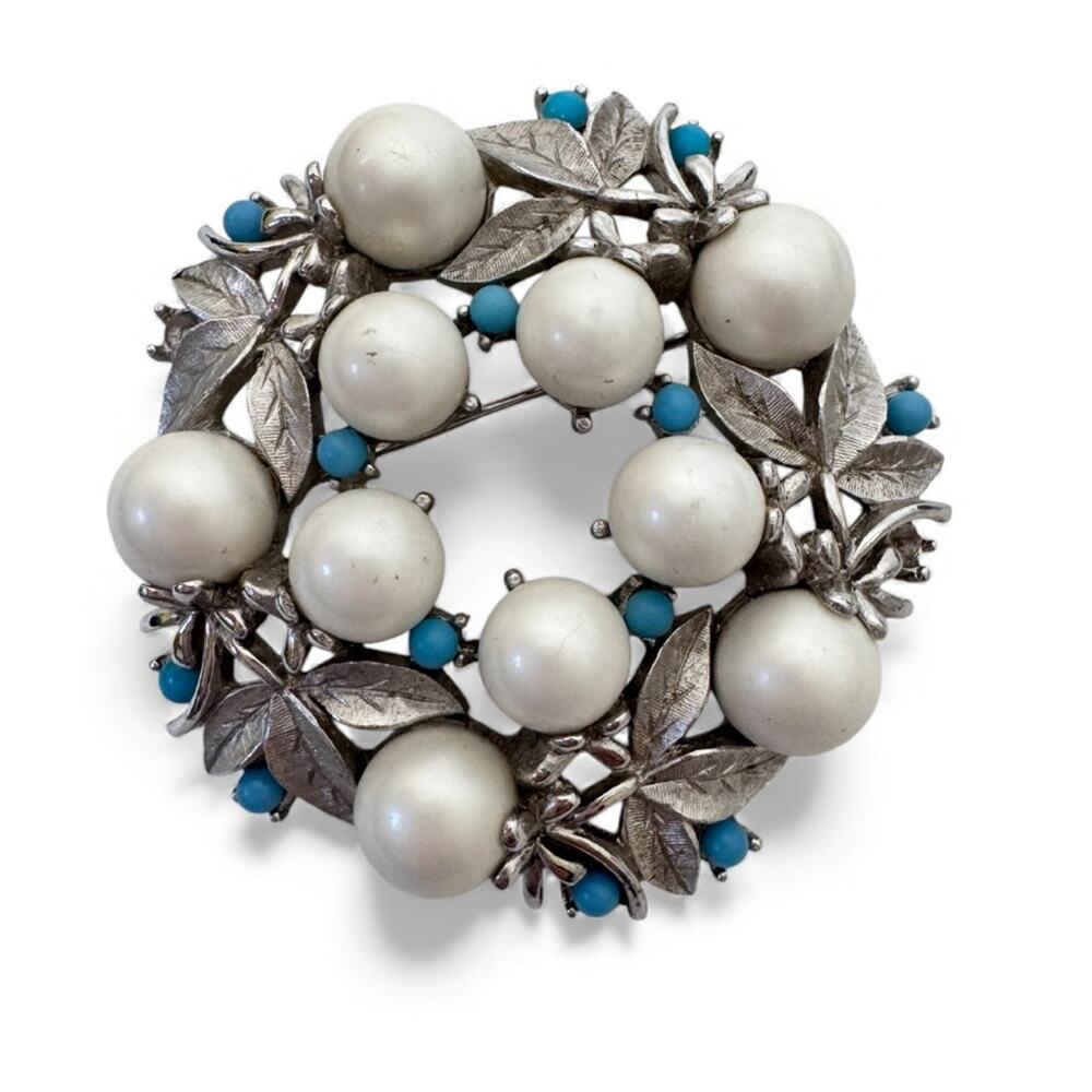 Vintage Sarah Coventry Silver Tone Alaskan Summer Brooch Faux Pearl Pin
